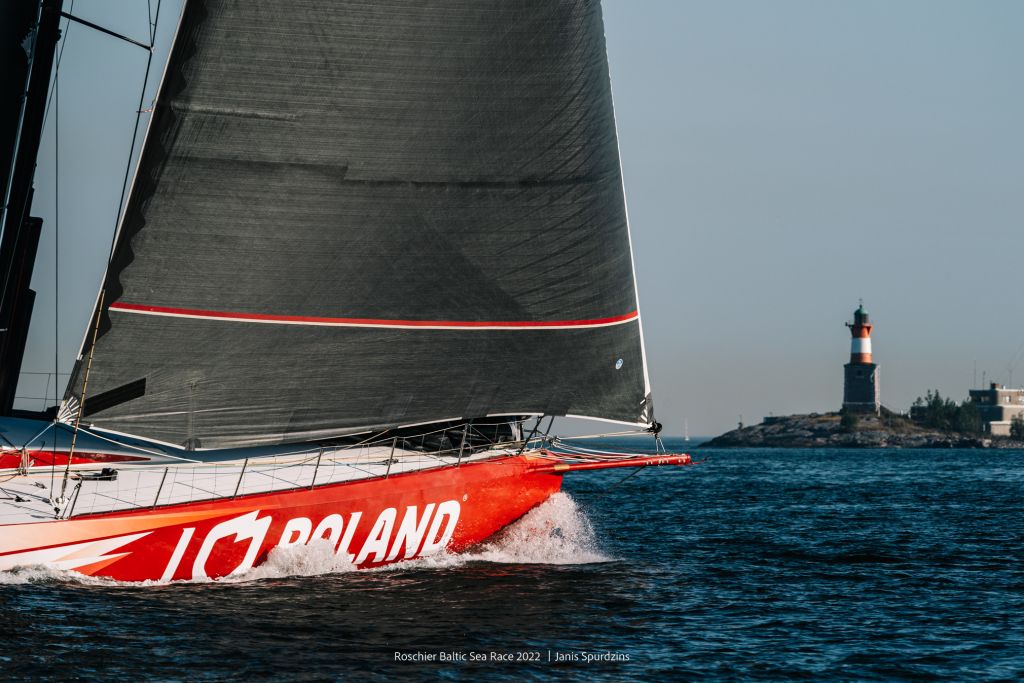 Volvo 70 I Love Poland leads the Roschier Baltic Sea Race © Janis Spurdzins Volvo 70 I Love Poland leads the Roschier Baltic Sea Race © Janis Spurdzins