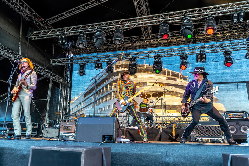 Rock cover band Legazy entertained crews at the Allas Sea Pool Party © Pepe Korteniemi pepe@photex.fi