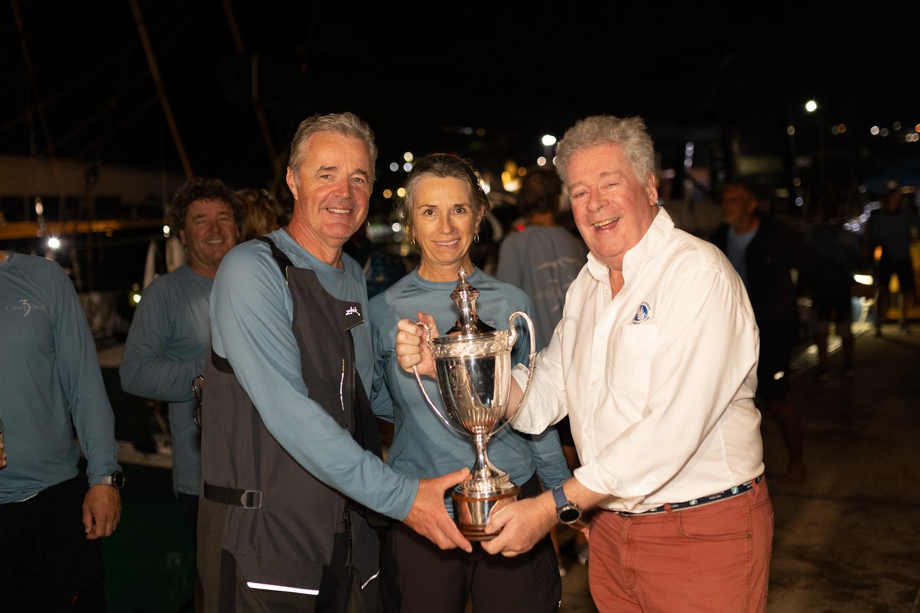 IMA Secretary General Andrew McIrvine presets the IMA Transatlantic Trophy Arthur Daniel/RORC