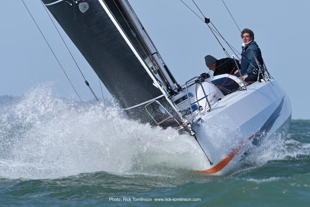 Kelvin Rawling's Sun Fast 3300 Aries © Rick Tomlinson