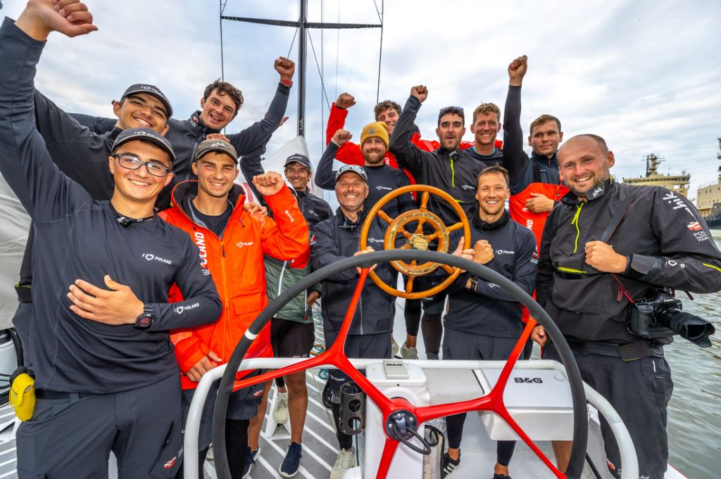 Volvo Open 70 I Love Poland, owned by the Polish National Foundation and skippered by Grzegorz Baranowski crossed the finish line in Helsinki to take Line Honours for the Roschier Baltic Sea Race © Pepe Korteniemi /www.pepekorteniemi.fi